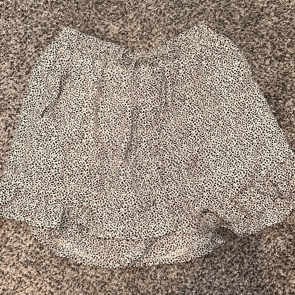 leopard print flowy shorts